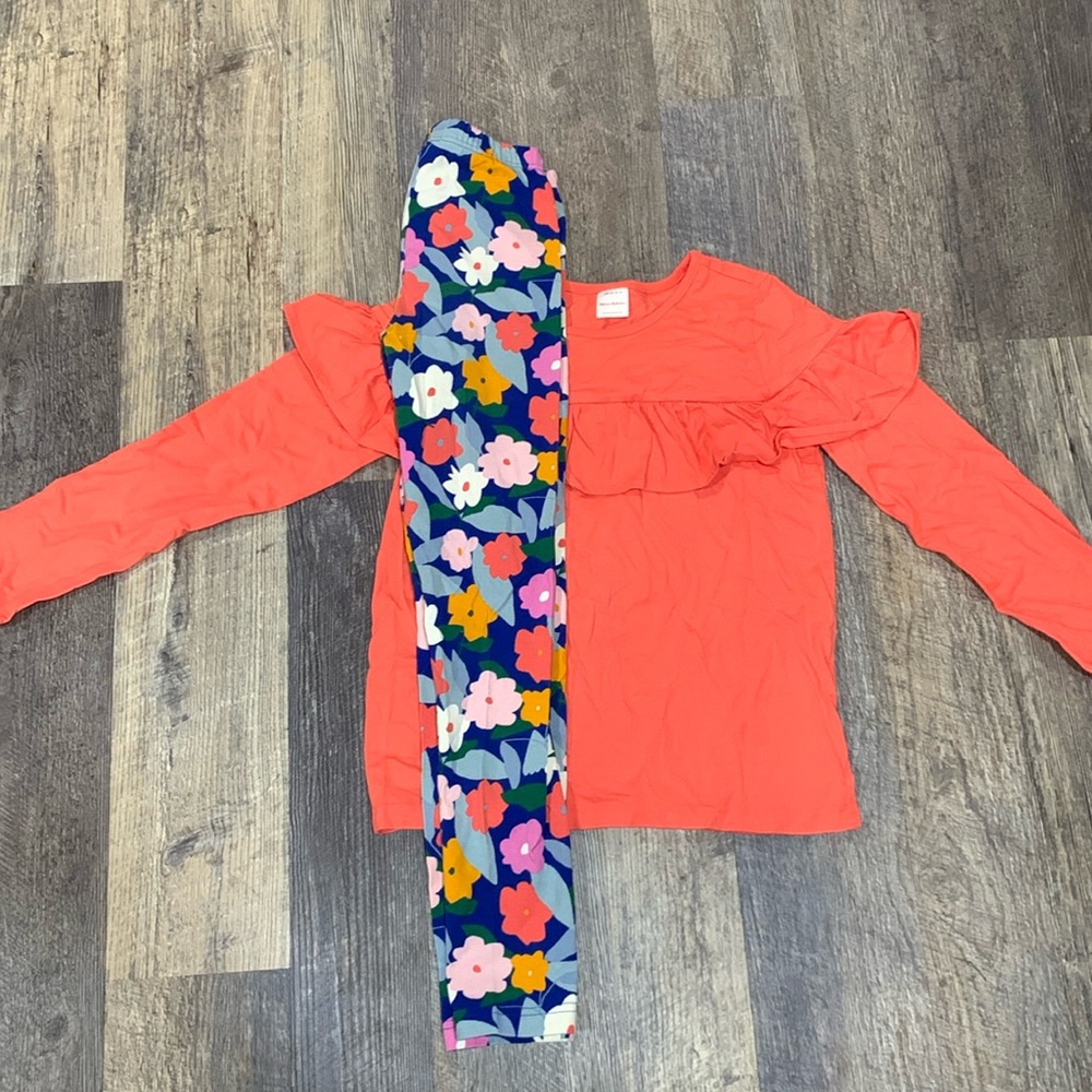 Girls long sleeve shirt and pants